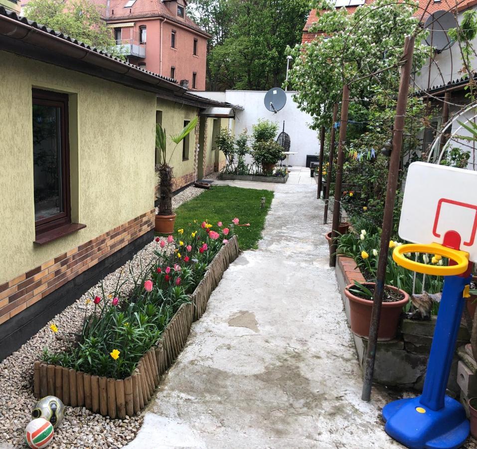 Bungalow Near By Playmobil And Fair Nuremberg เซิร์นดอร์ฟ ภายนอก รูปภาพ